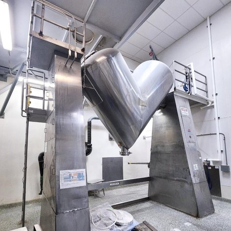 Image for MJK2047 150 Cubic Foot Vanguard V-Blender with Intensifier Bar