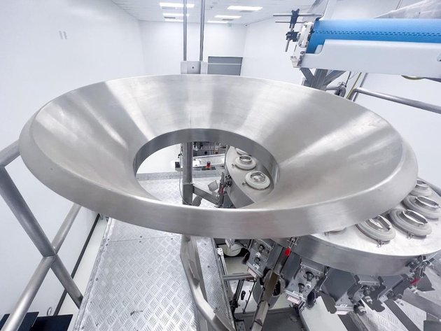 Image for ***SOLD***GUMMY COUNTER AND FILLING SYSTEM - WEIGHPACK PRIMOCOMBI, SPINDEXER ROTARY INDEX FILLING 