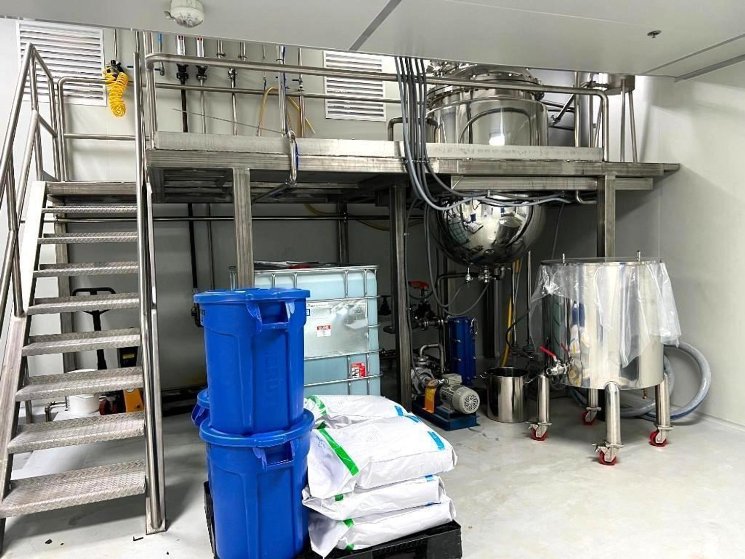 Image for MJK1889 Gelatin Reactor 800L on Mezzanine