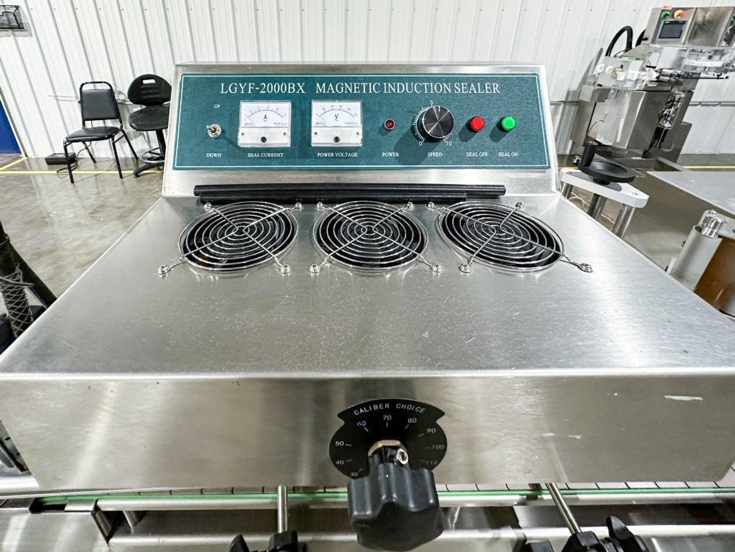 Image for MJK2079 LGYF – 2000 BX Magnetic Induction Sealer