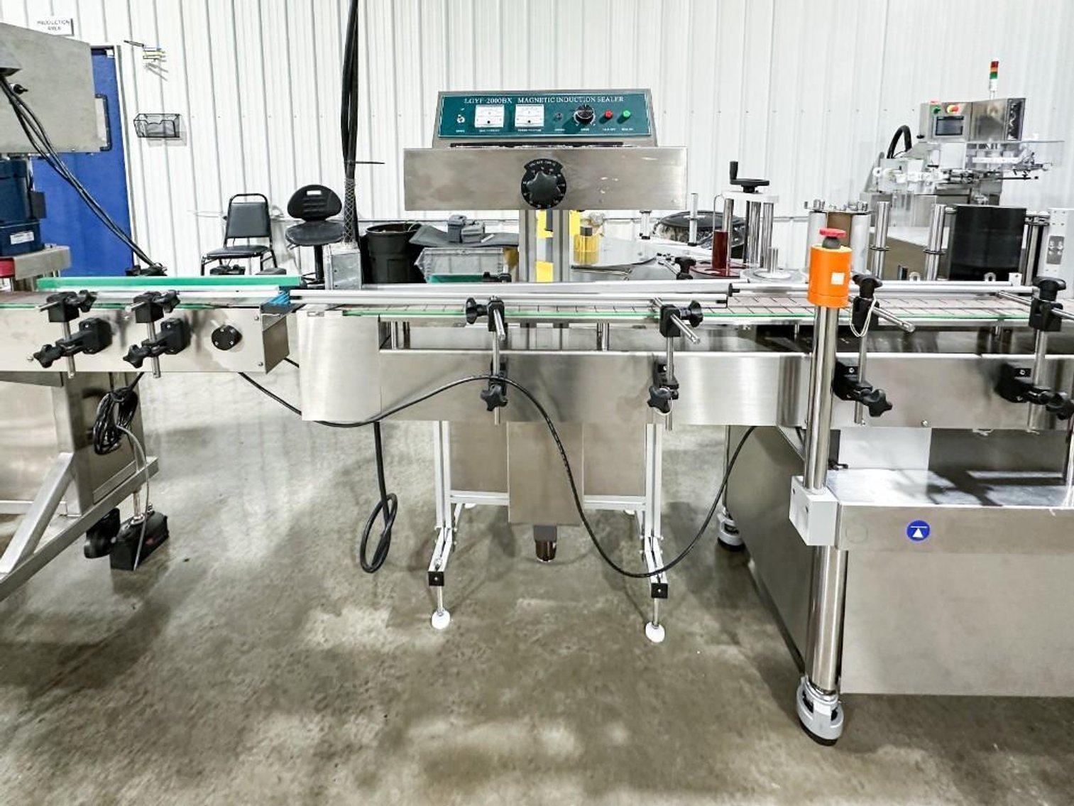 Image for MJK2079 LGYF – 2000 BX Magnetic Induction Sealer