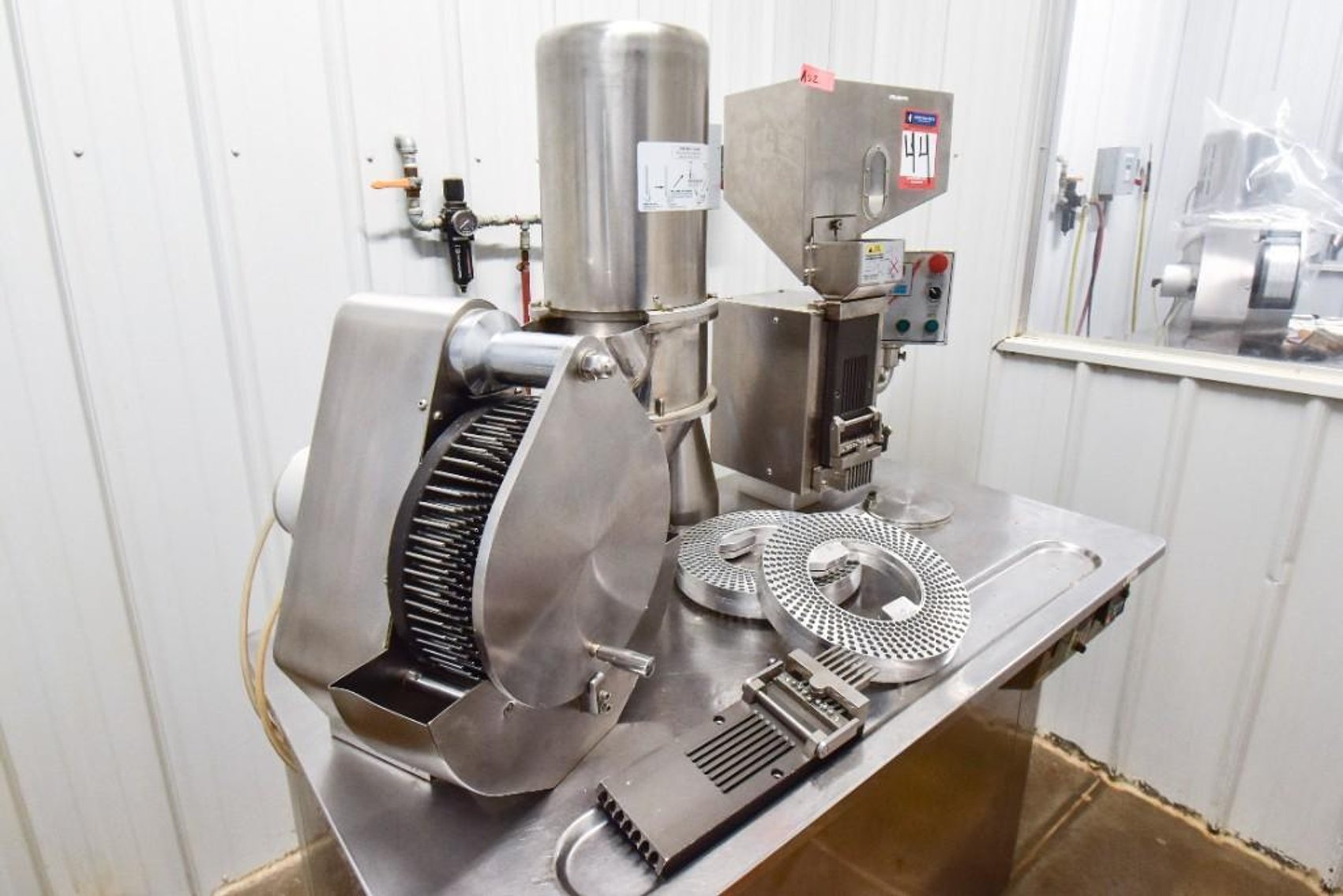 Image for MJK2106 Semi Auto Capsule Filling Machine