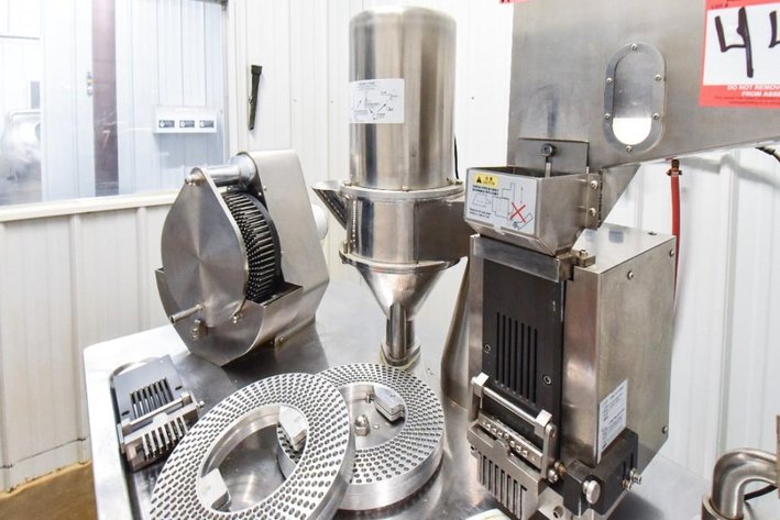 Image for MJK2106 Semi Auto Capsule Filling Machine