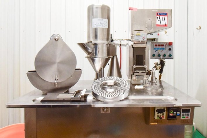 Image for MJK2106 Semi Auto Capsule Filling Machine