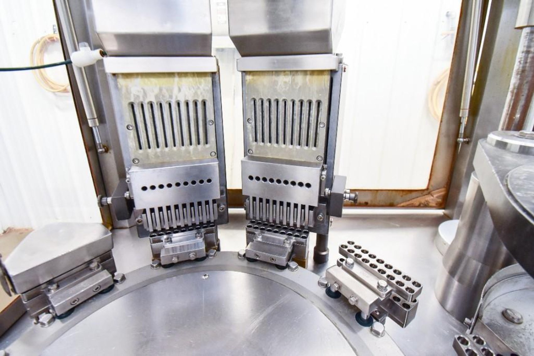 Image for ***SOLD*** MJK2107 NJP 2000 Encapsulation Machine