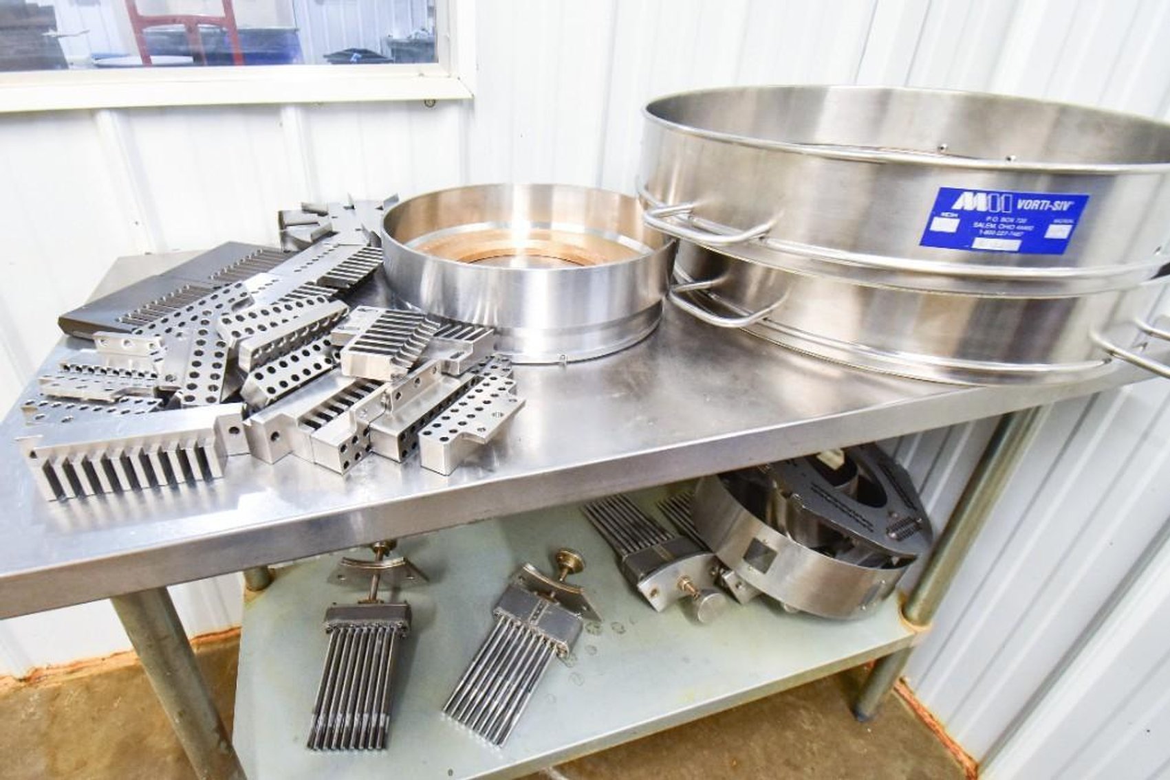 Image for ***SOLD*** MJK2107 NJP 2000 Encapsulation Machine