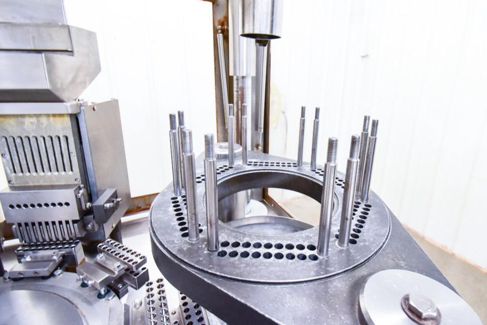 Image for ***SOLD*** MJK2107 NJP 2000 Encapsulation Machine