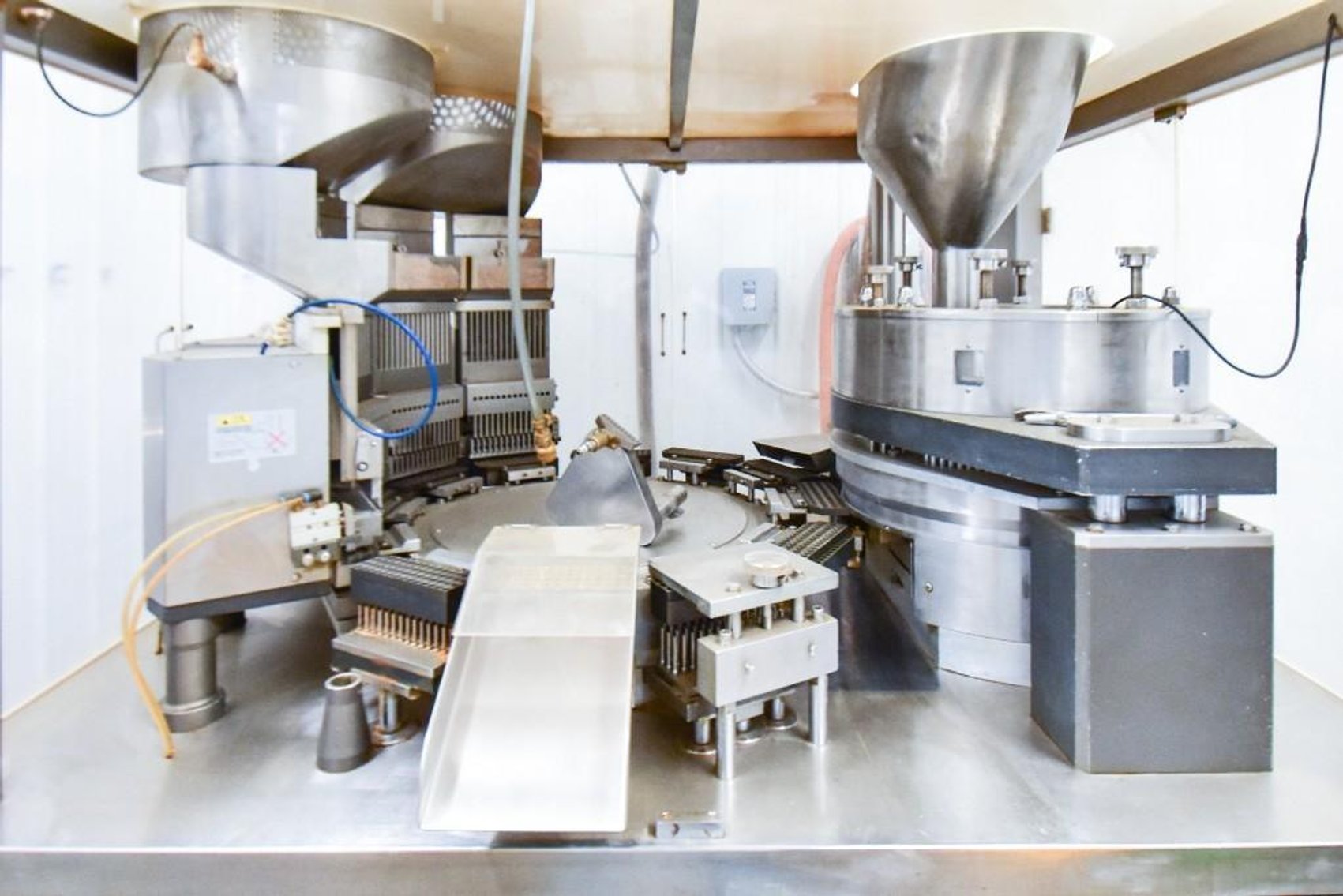 Image for MJK2108 NJP 7500 Encapsulation Machine