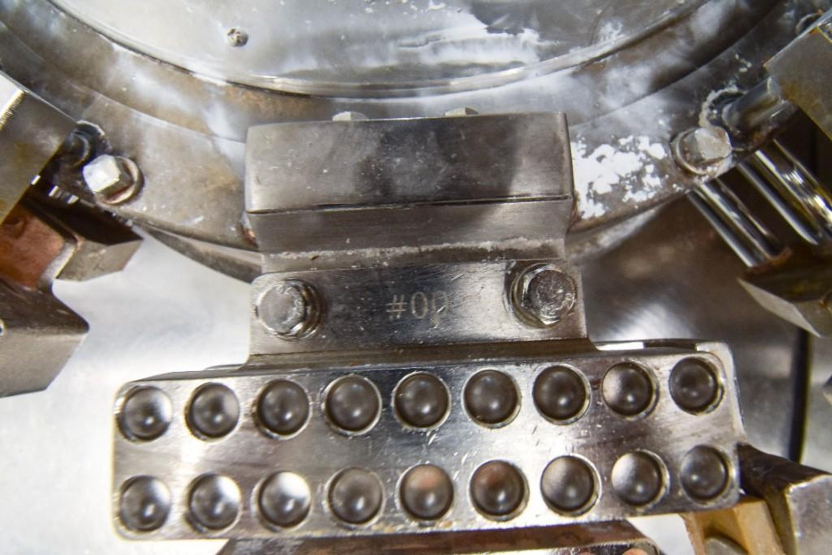 Image for MJK2113 NJP 2000 Encapsulation Machine