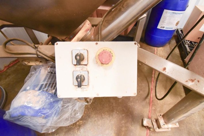 Image for MJK2118 Vibrating Loader Auger Screw with Hopper