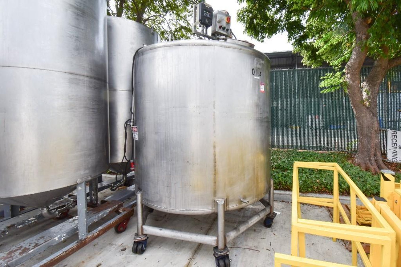 Image for MJK2150 ***SOLD*** Walker Tank 1700 Gallon Stainless Steel