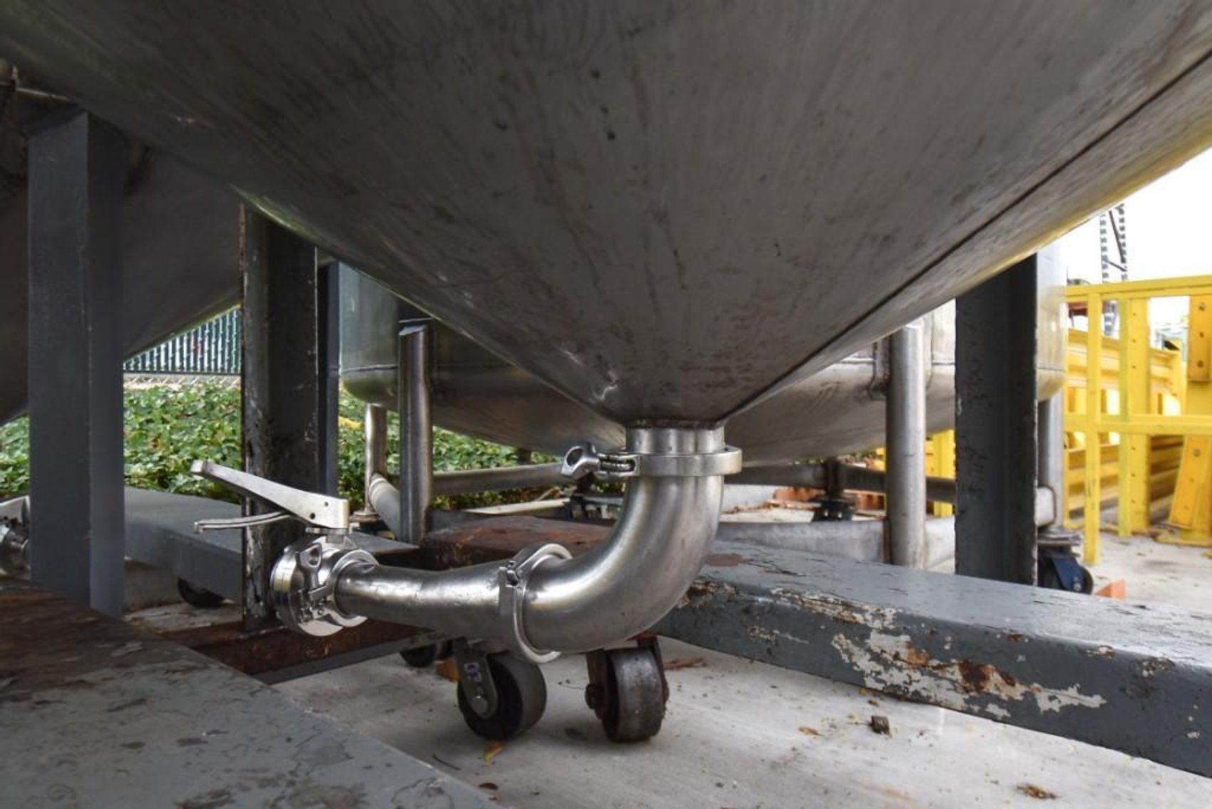 Image for ***SOLD*** MJK2152 T-1 Holding Tank on Casters, Tank, 750 Gallon, Stainless Steel, Cone Bottom, 4' x 8'