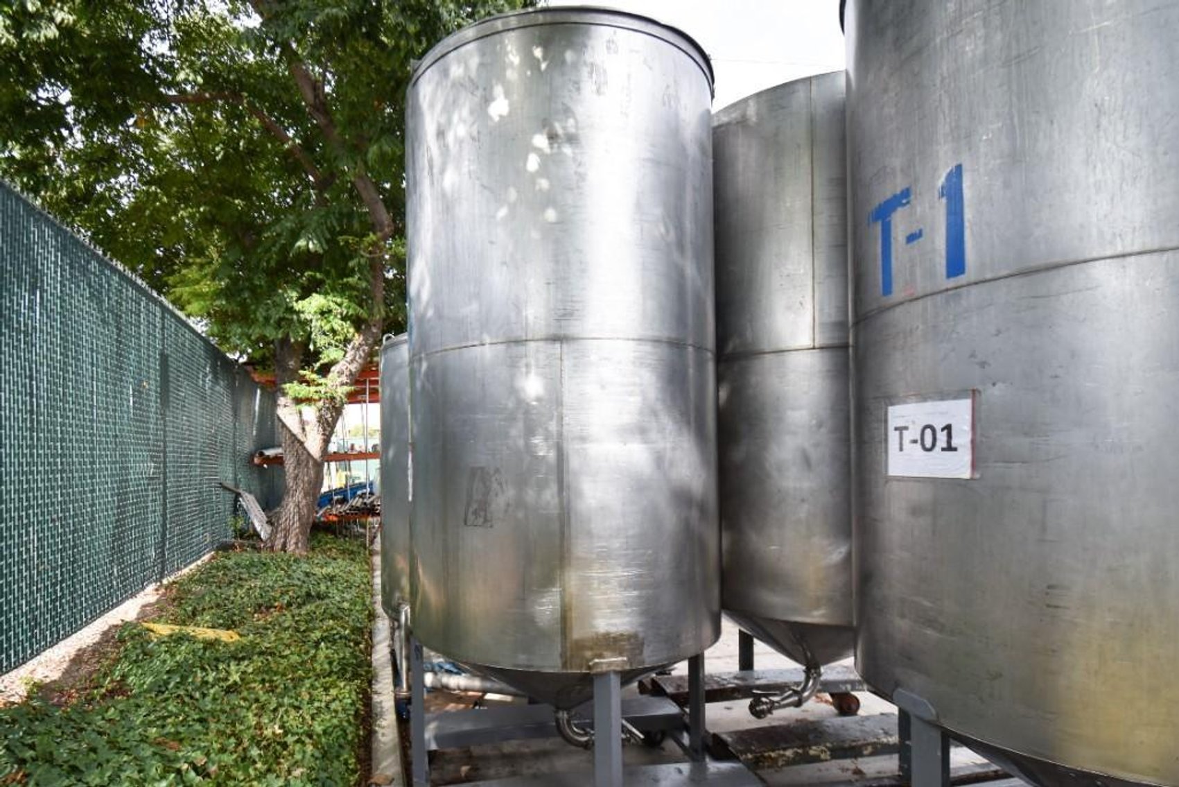 Image for ***SOLD*** MJK2153 Holding Tank on Casters, Tank, 750 Gallon, Stainless Steel, Cone Bottom, 4' x 8'