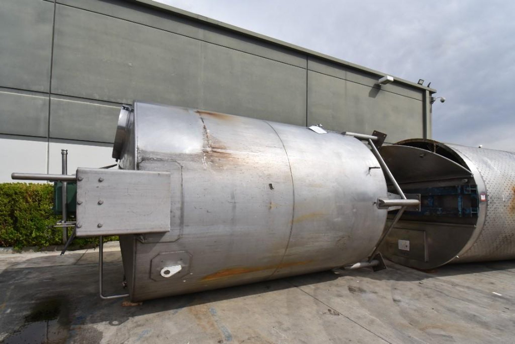 Image for ***SOLD*** MJK2168 M-1 Single Wall Mixing tank, Tank, 6,000 Gallon, Stainless Steel, Agitated, Dish Btm, Legs