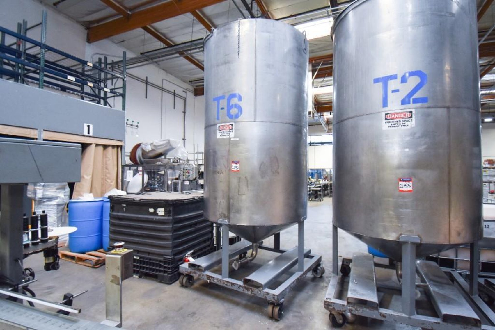 Image for ***SOLD*** MJK2182 Stainless Steel Cone Bottom Tank, approximately 750 Gallon