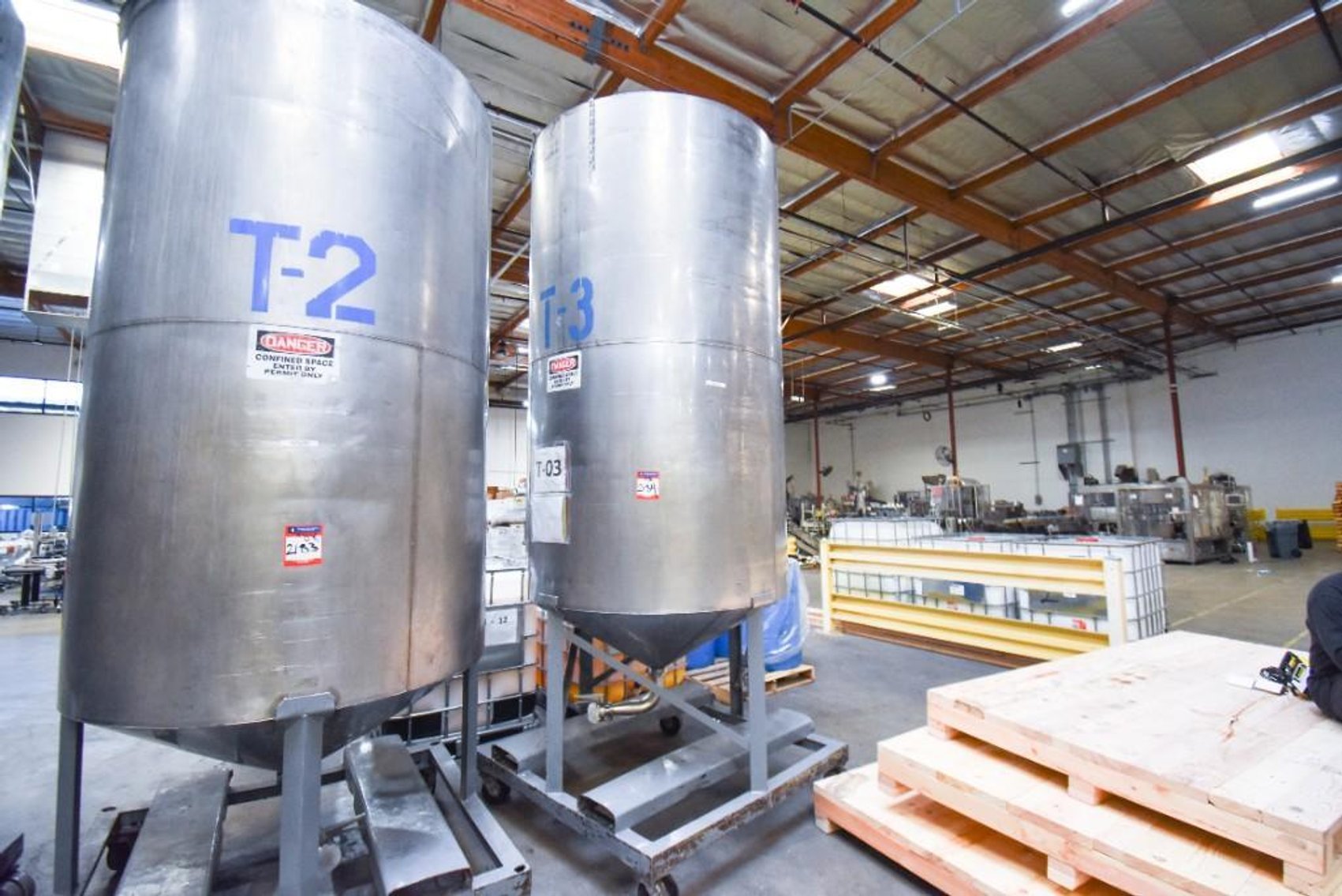 Image for ***SOLD*** MJK2184 Stainless Steel Cone Bottom Tank, approximately 750 Gallon