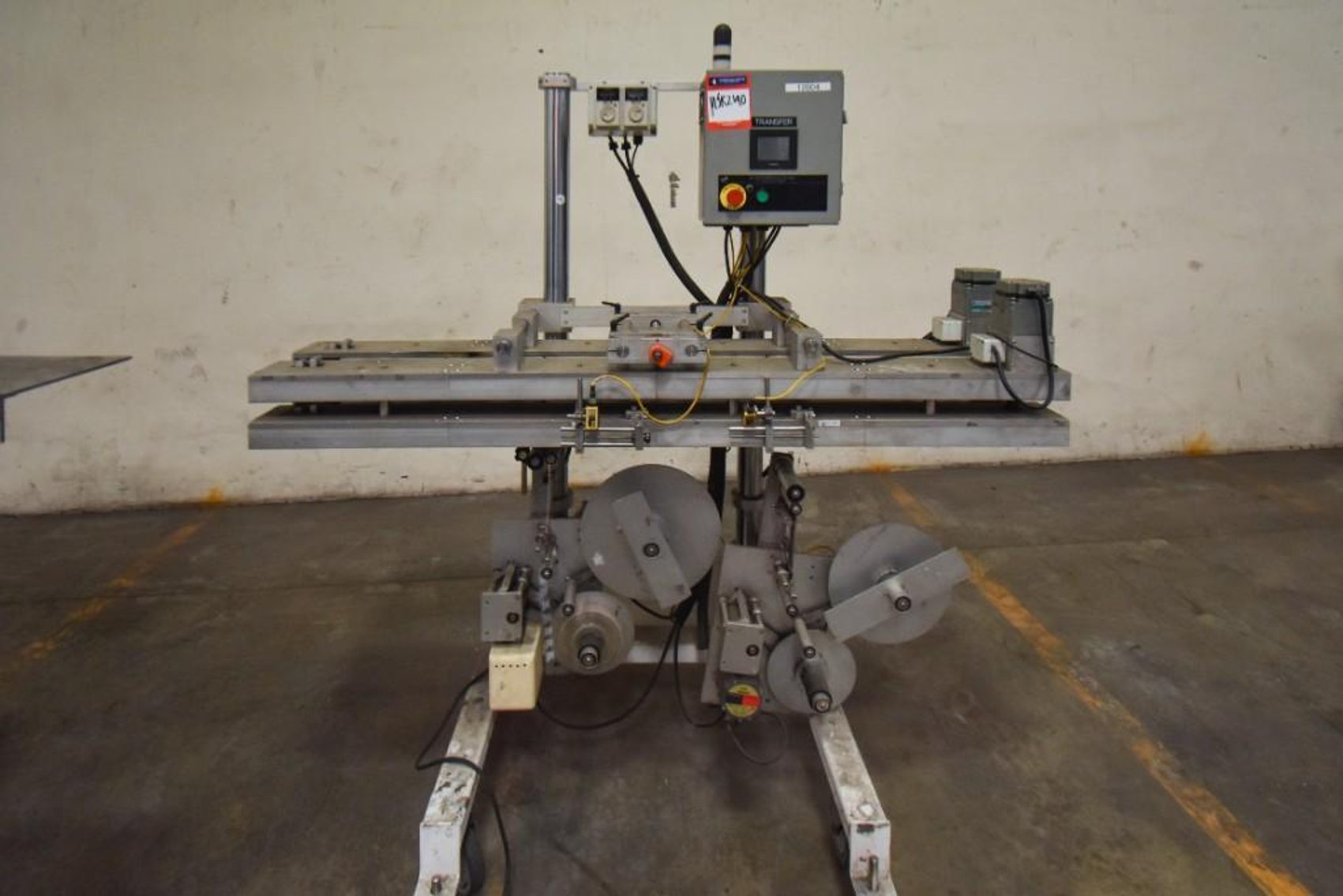 Image for MJK2190 Roser Double Bottom Fed Labeler