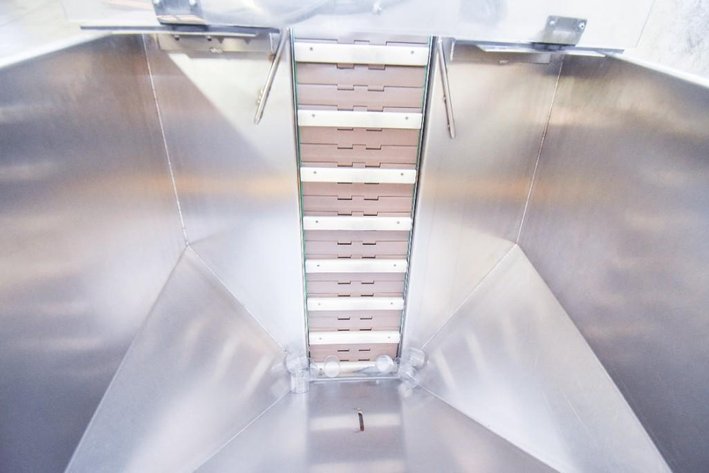 Image for MJK2194 Pharma Pack  Cleated Cap Elevator