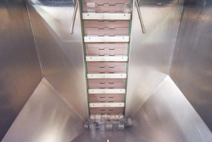 Image for MJK2195 Pharma Pack  Cleated Cap Elevator