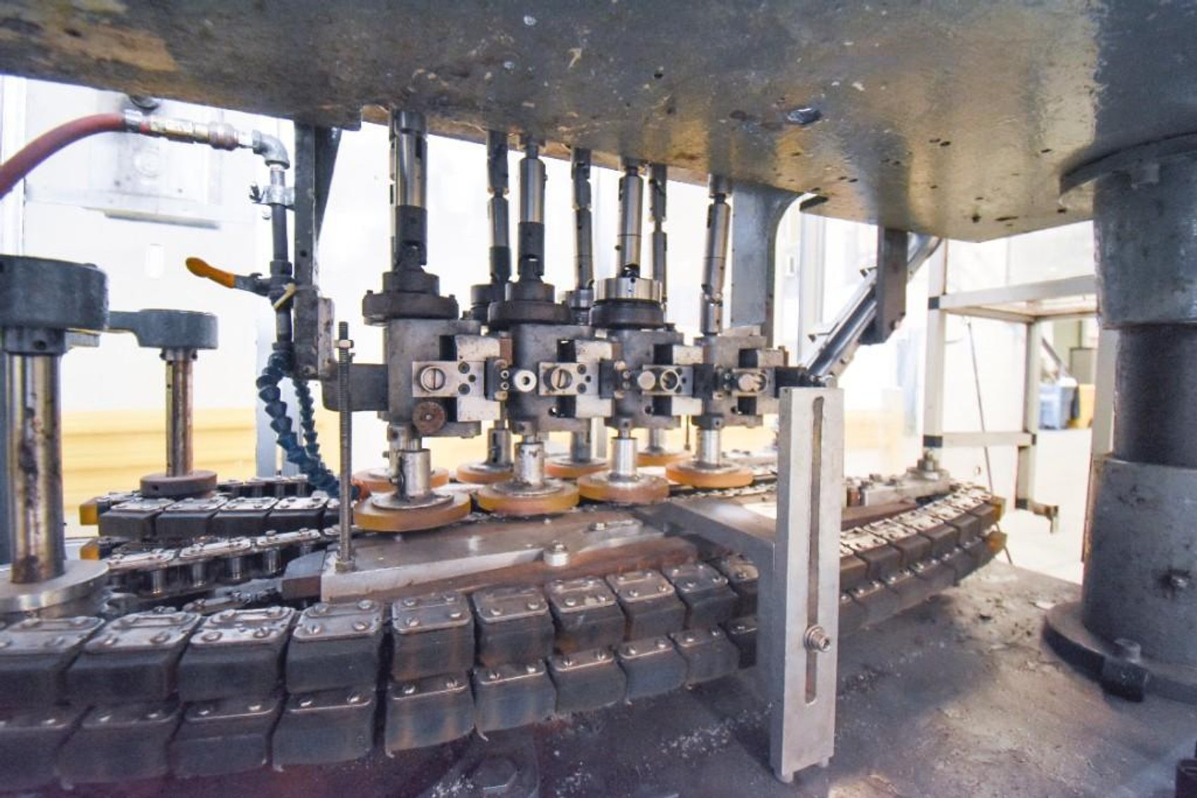 Image for MJK2200 4 Spindle Capper with Hopper