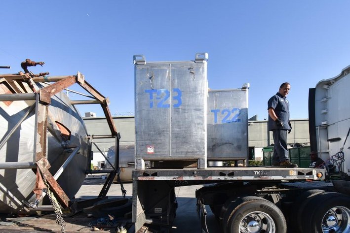 Image for ***SOLD*** MJK2212 Stainless Steel 550 Gallon Tote