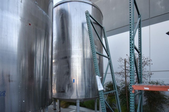 Image for MJK2216 Stainless Steel Dish Bottom Tank, approximately 2,000 Gallon capacity