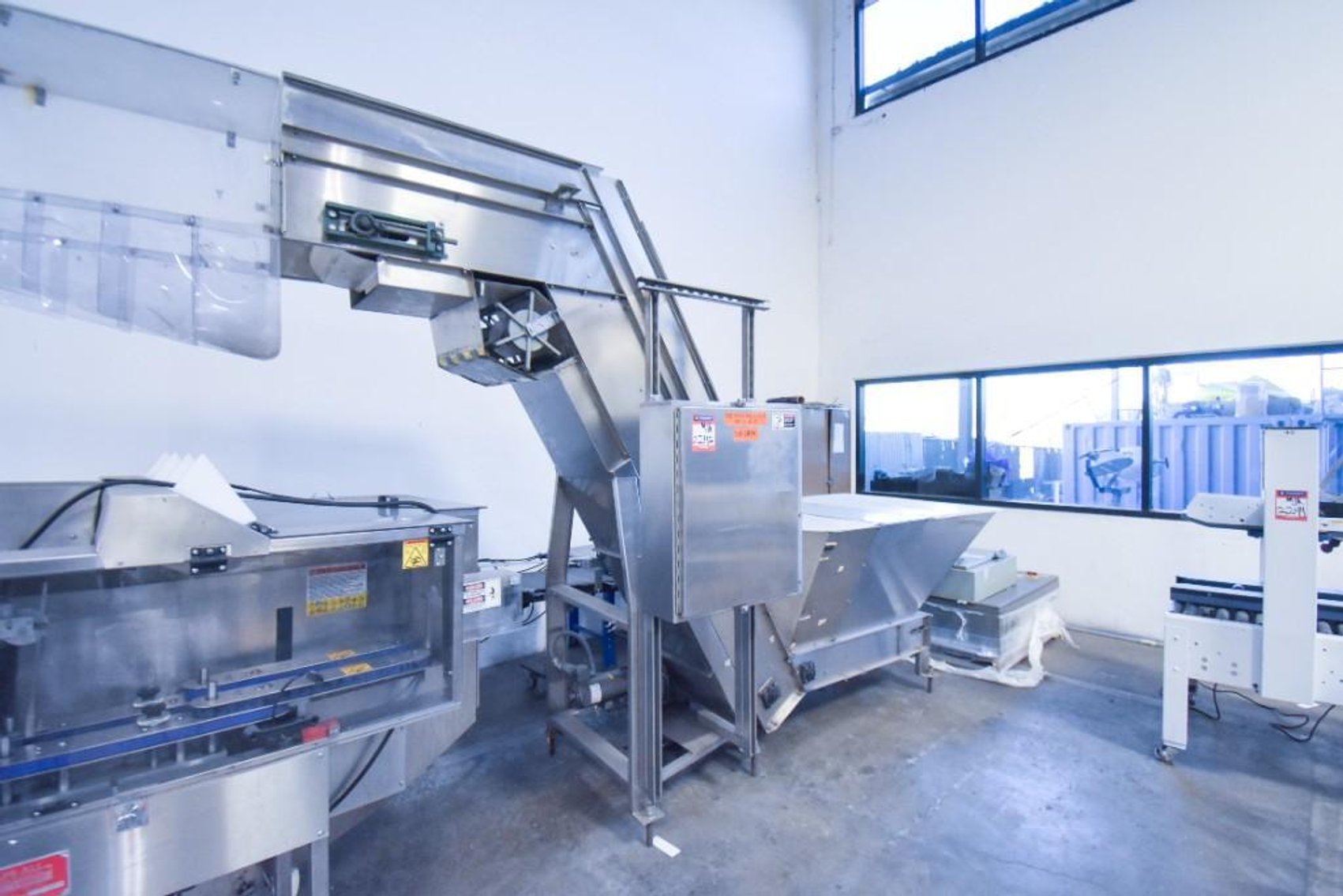 Image for MJK2245 Bottle Hopper Elevator