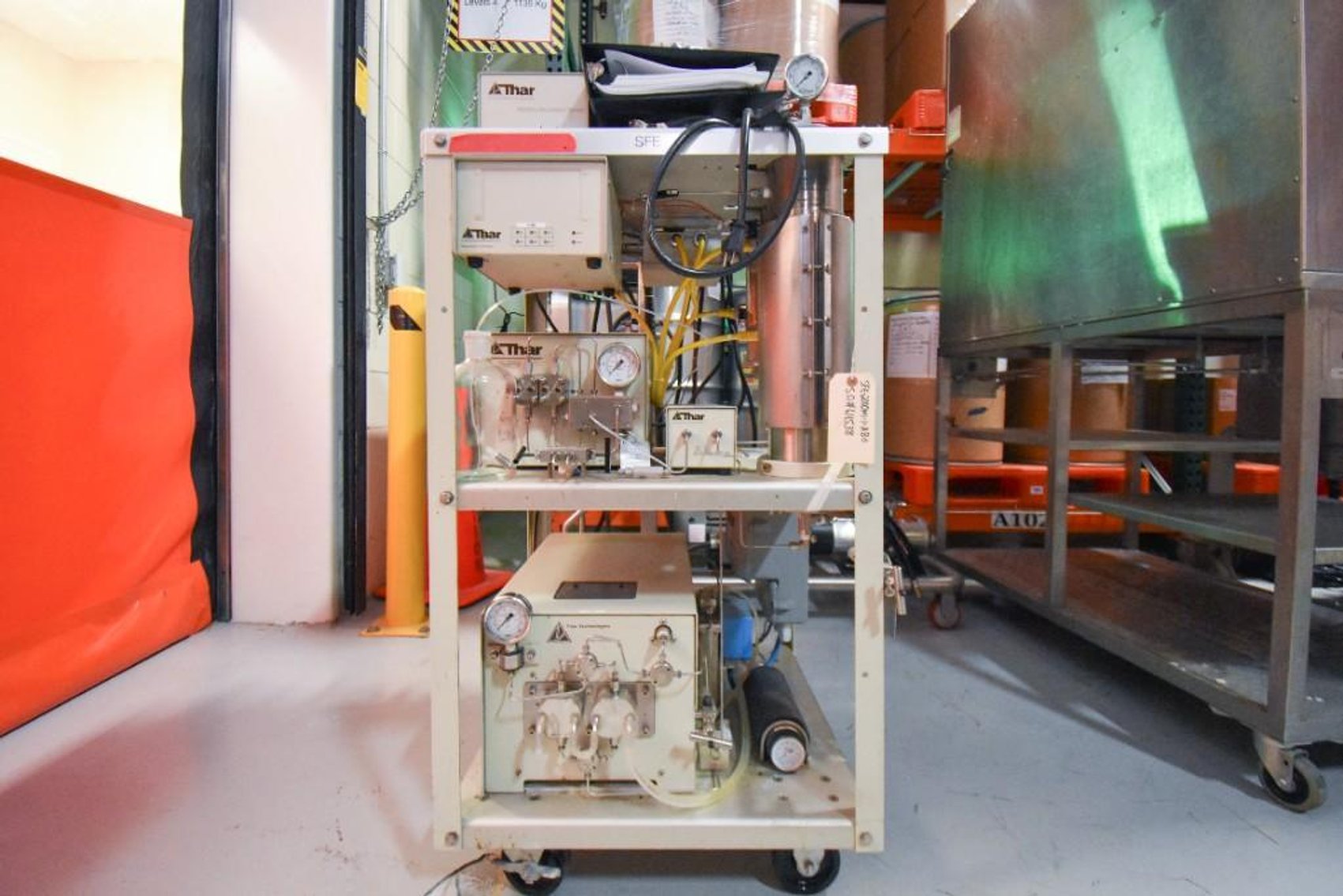 Image for MJK2072 Thar Designs Supercritcal Fluid Extraction System SFE 2000M1