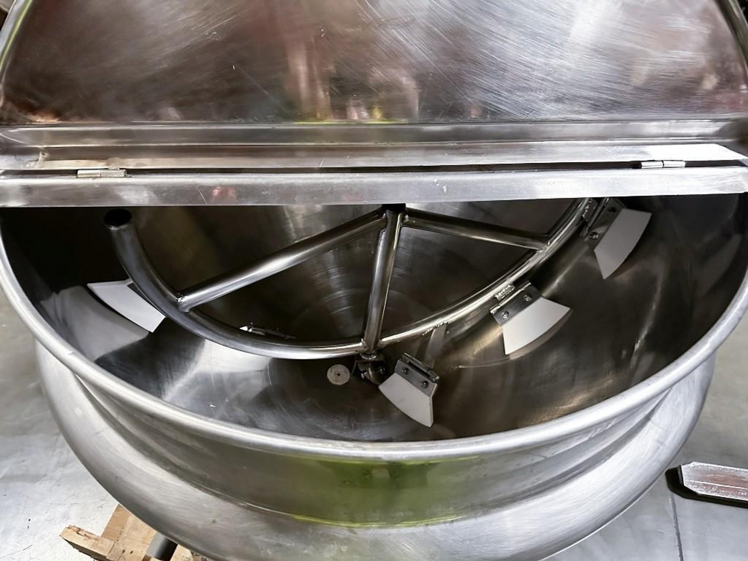 Image for MJK1894 1- 50 Gallon 2/3 Jacketed kettle 36” W x 22” D w/ full sweep blade