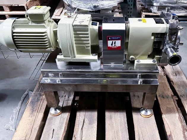 Image for MJK1905 NEW - Durrex Tri- Lobe Positive Displacement Pump System