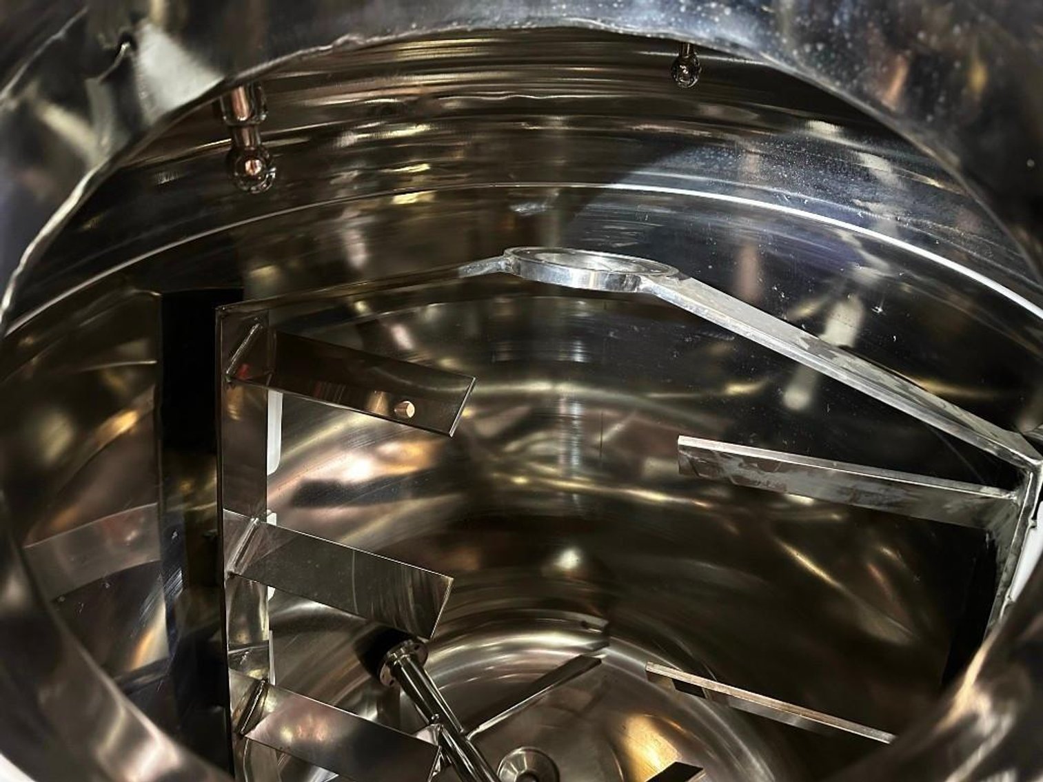 Image for MJK1908 NEW - 1000 Liter SS Fully Jacketed Vacuum Triple Motion Mixing Kettle