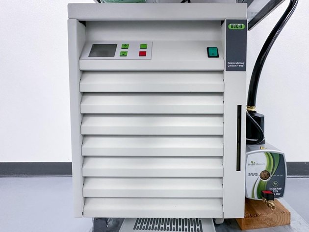 Image for MJK2336 Harvest Right Dehydrator w Buchi Recirculating Chiller & Vacuum Pump