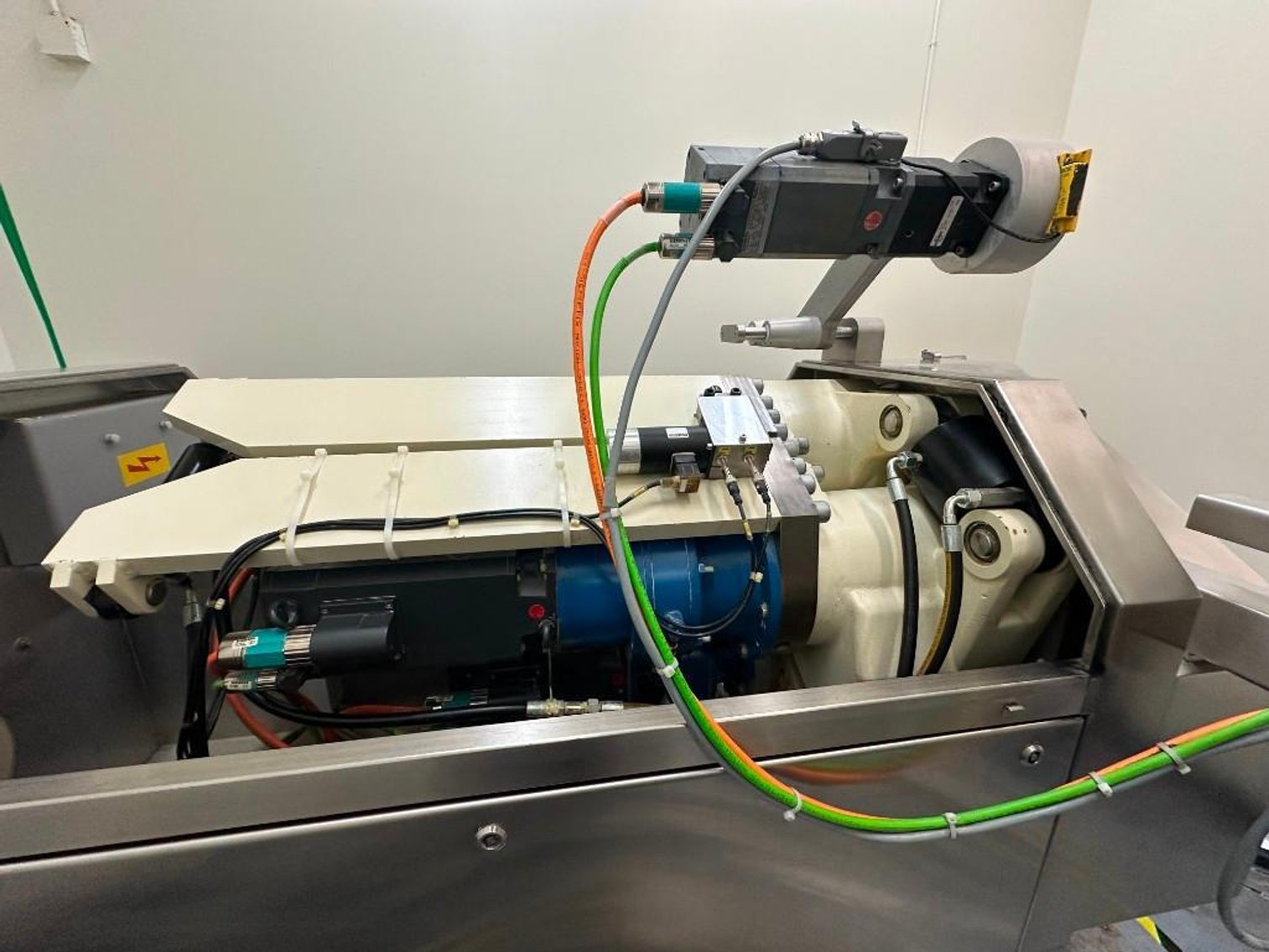 Image for MJK2380 GERTEIS POLYGRAN 250/100/3 Roller Compactor