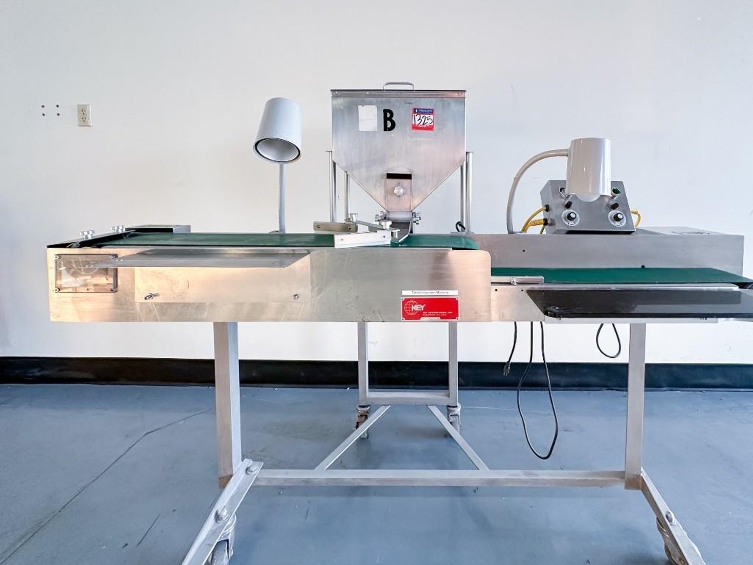 Image for MJK2397 Key Technologies Tablet inspection conveyor with Hopper