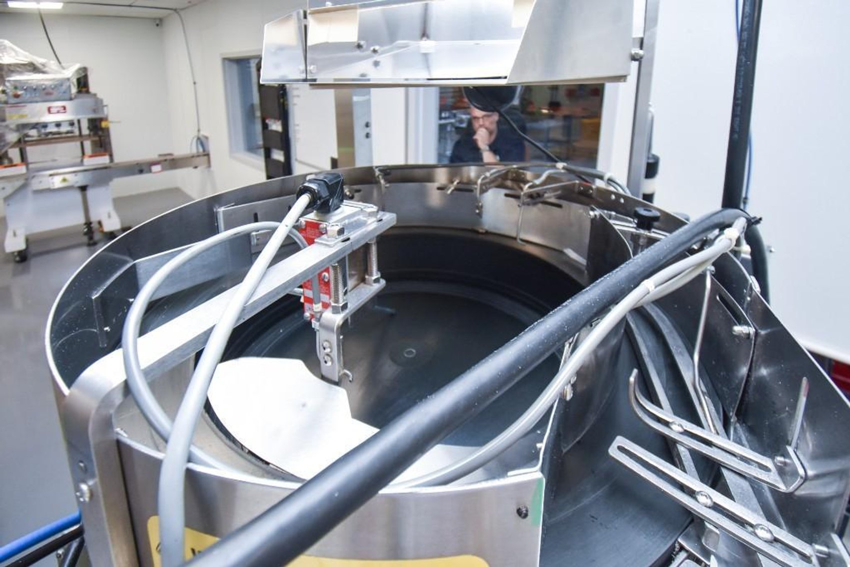 Image for ***SOLD*** MJK2128A Complete Capsule and Tablet Bottling Line 