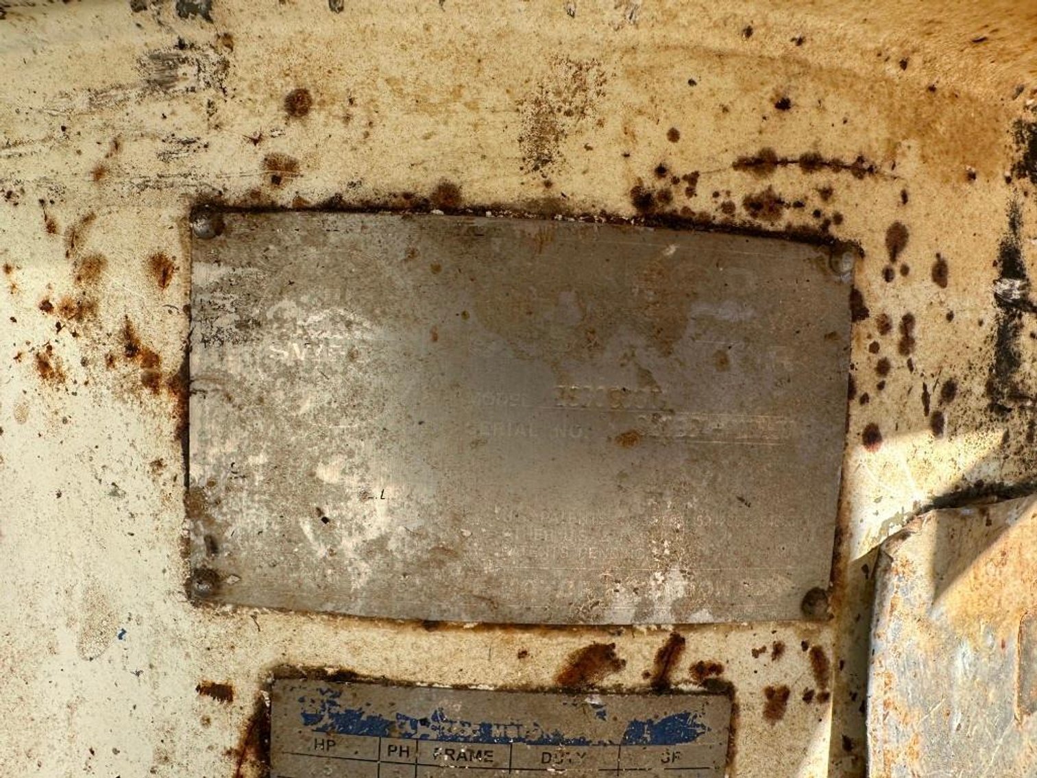 Image for ***SOLD*** MJK2420 Sweco Sifter Separator with Dust Hood ZS30SBD