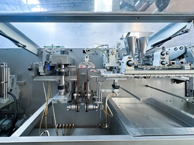 Image for MJK2425 Effytec Pouch Filling machine HB142