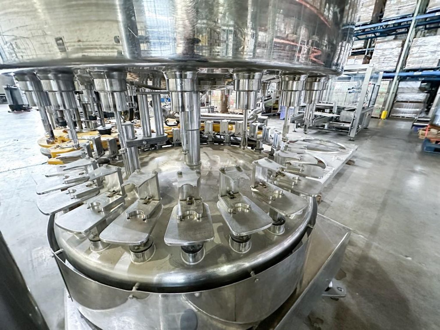 Image for MJK2519 15 Head Fogg Rotary Filler and Capper with Elevator