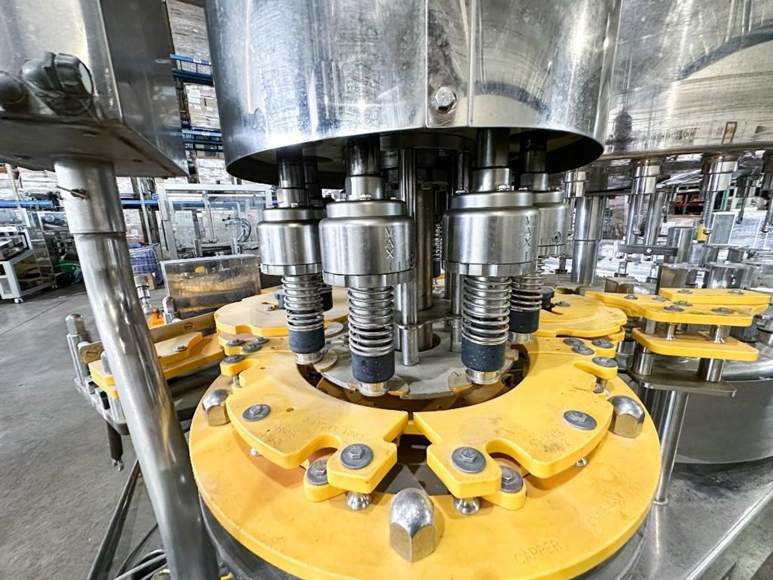 Image for MJK2519 15 Head Fogg Rotary Filler and Capper with Elevator