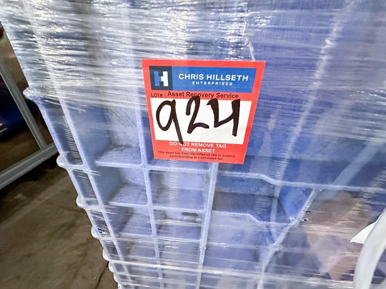 Image for MJK2519 15 Head Fogg Rotary Filler and Capper with Elevator