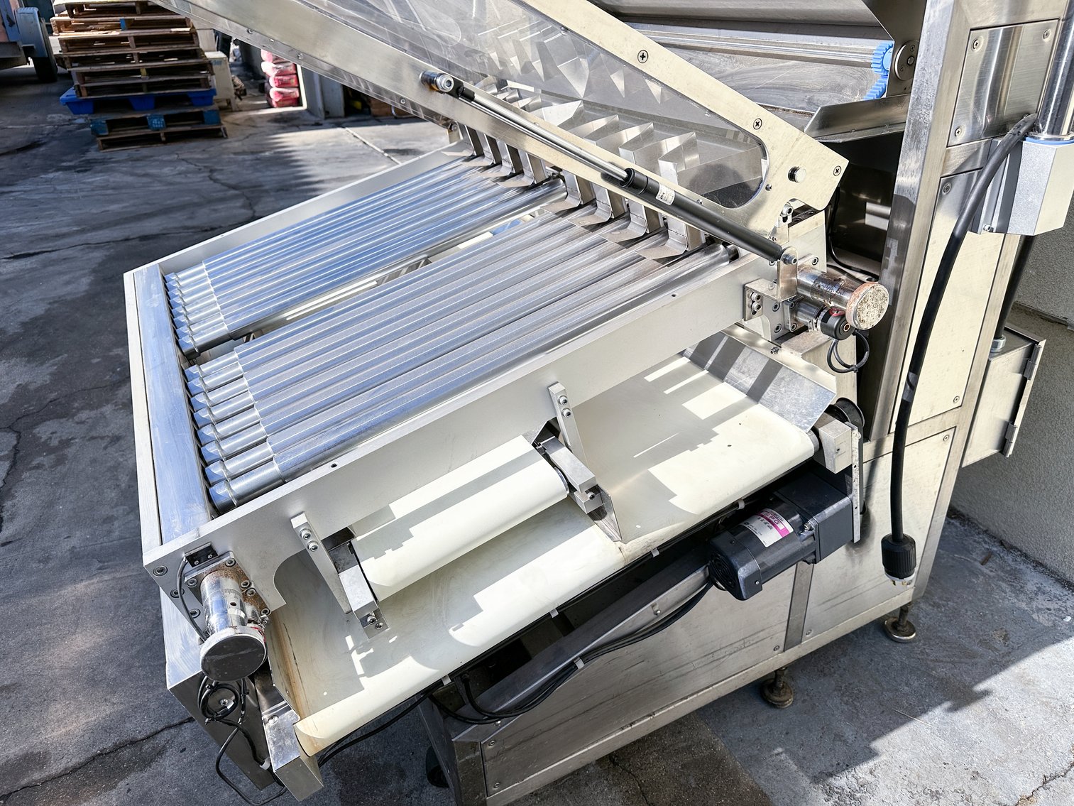 Image for MJK2293 Changsung Pharmatech Softgel Sorter CS-S8 (8ROWS)