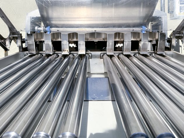 Image for MJK2293 Changsung Pharmatech Softgel Sorter CS-S8 (8ROWS)