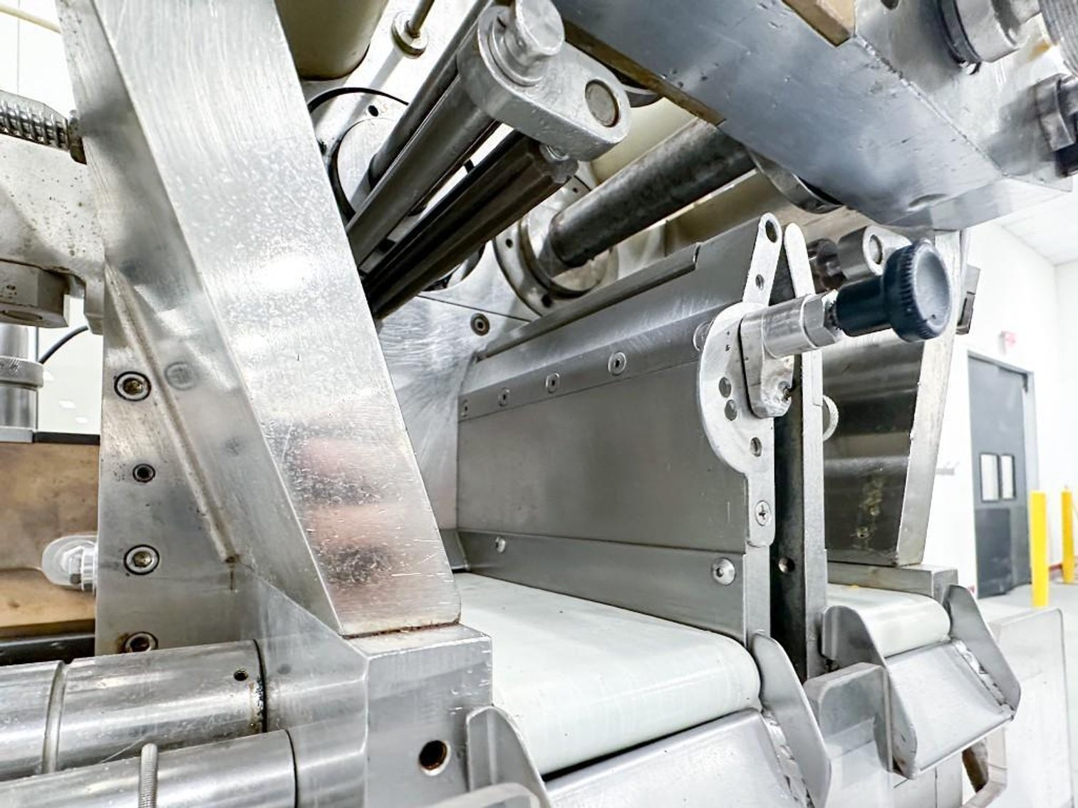 Image for MJK2496 Pilot Softgel Capsule Machine