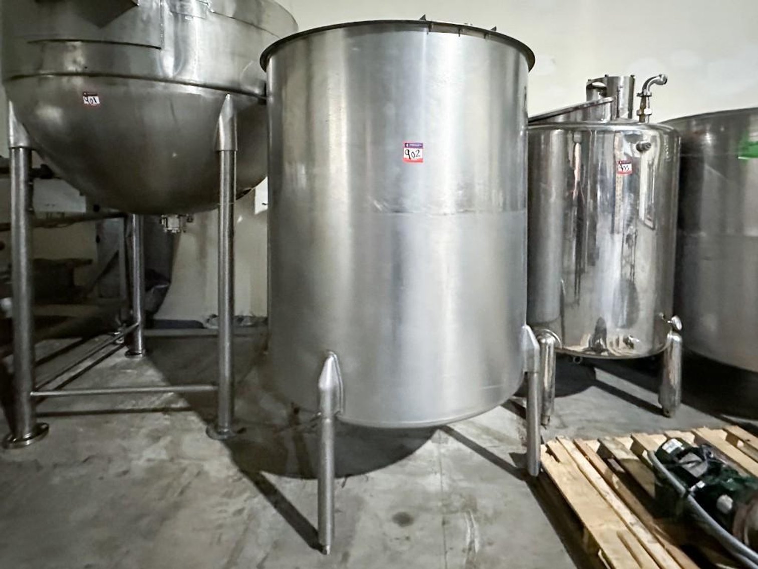 Image for MJK2501 560 Gallon Perma -San Stainless Steel Tanks