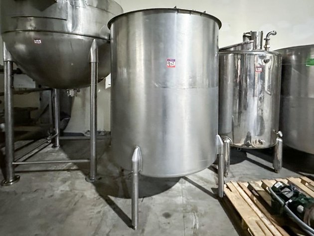 Image for MJK2501 560 Gallon Perma -San Stainless Steel Tanks