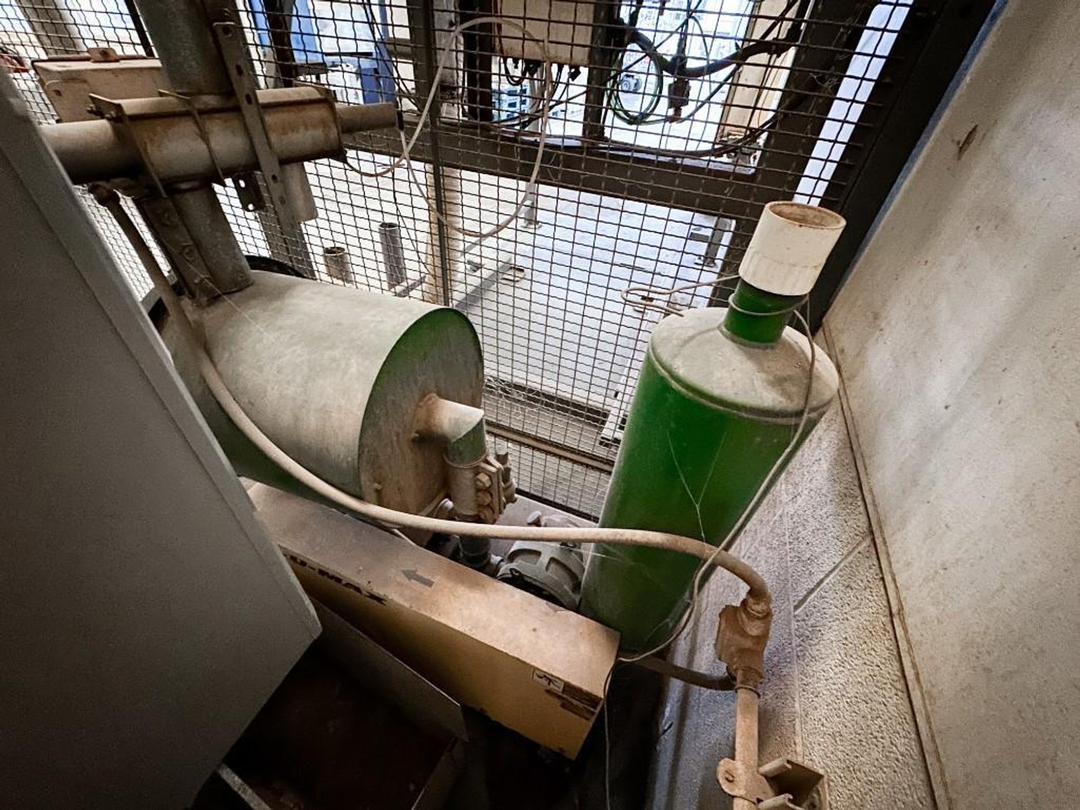 Image for MJK2520 Vacuum Max Powder Handling System with Mezzanine & Weigh-Tronics Scale