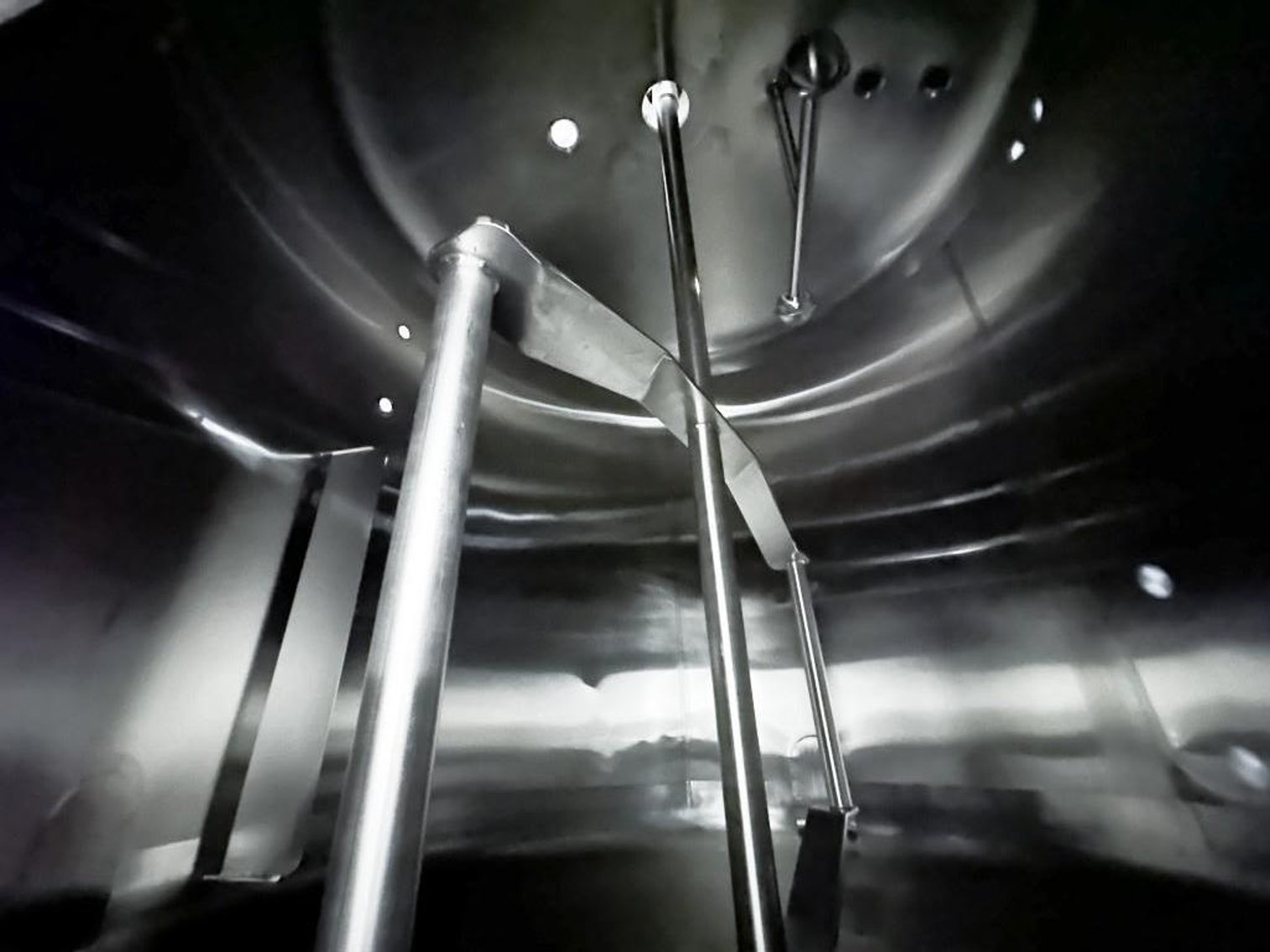 Image for MJK2514 1060 Gallon Liquid Mixing Tank with Agitation Blade