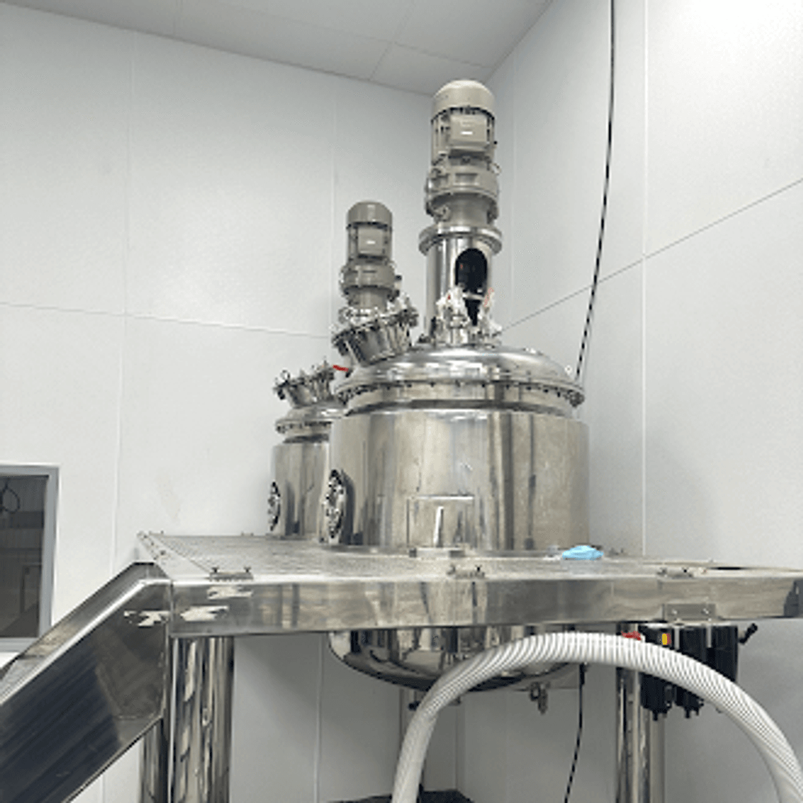 Image for MJK2517 300 Liter Dual Gelatin Reactor Kitchen with Mezzanine