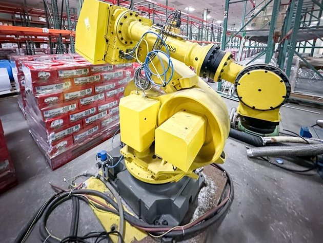 Image for MJK2525 Fanuc R-2000Ia 165F Robot Arm