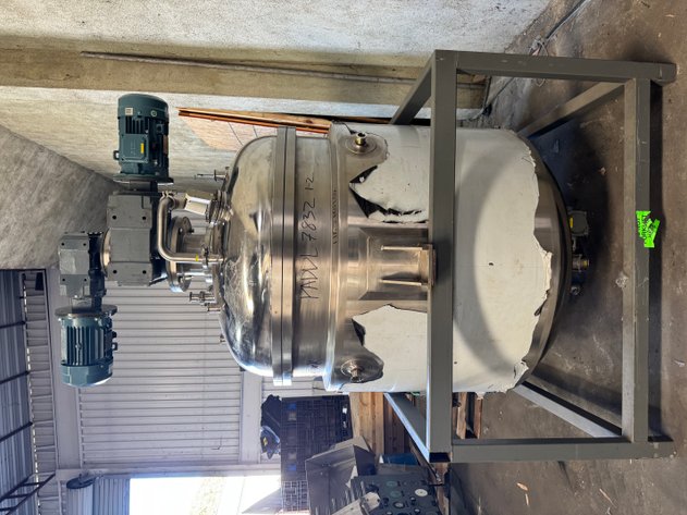 Image for MJK2552 1000 Liter SS, Fully Jacketed, Vacuum, Triple Motion Mixing Kettle